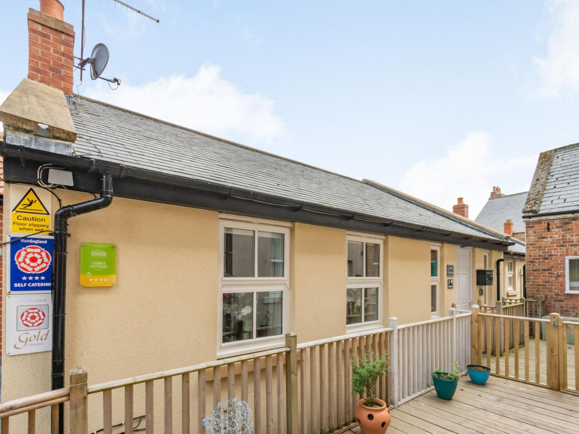 Cobble Cottage - Uk38973 วิทบี ภายนอก รูปภาพ